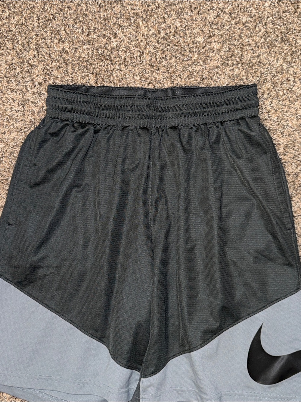 Nike Black and Gray Athletic Basketball Shorts size Large - Picture 3 of 6